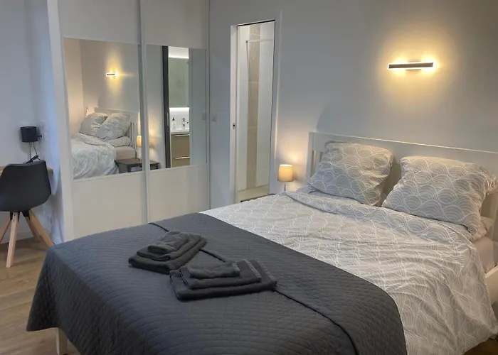 Chambre & Salle De Bain Privative Chez L\'Habitant ,Bord De Mer, Vue Mer ,, Private Room & Bathroom At Inhabitant\'S House, Seaside, Sea View